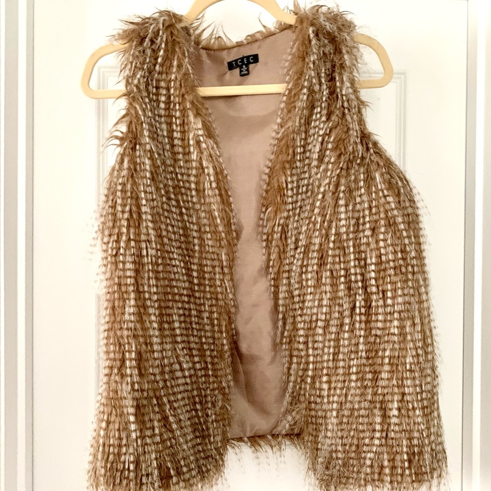 TCEC faux fur vest